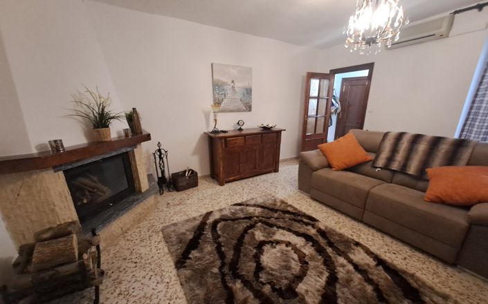 Image No.5-4 Bed House for sale