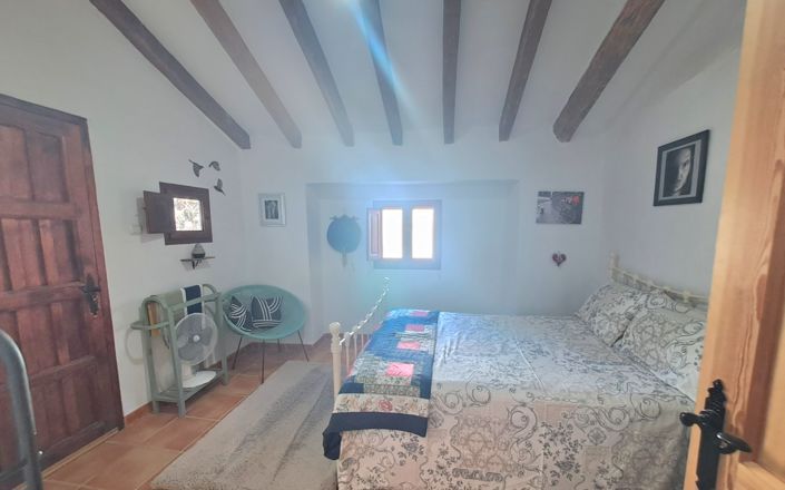 Image No.26-3 Bed House for sale