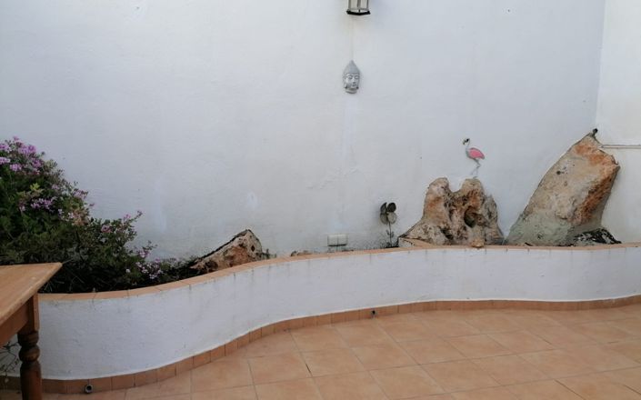 Image No.20-3 Bed House for sale