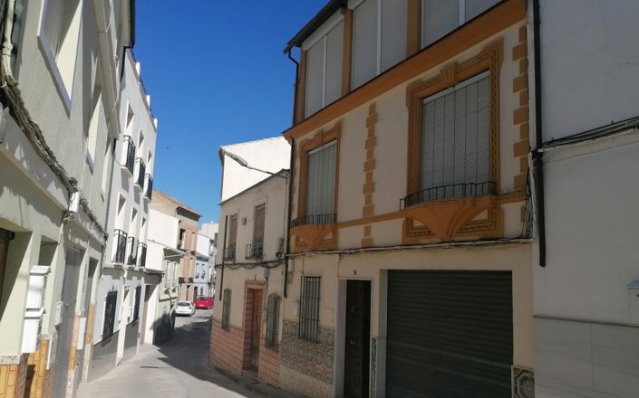 Image No.39-8 Bed House for sale