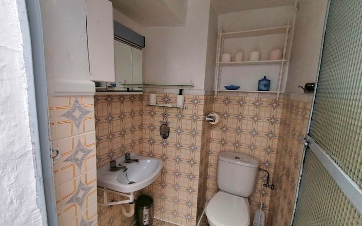 Image No.17-4 Bed House for sale