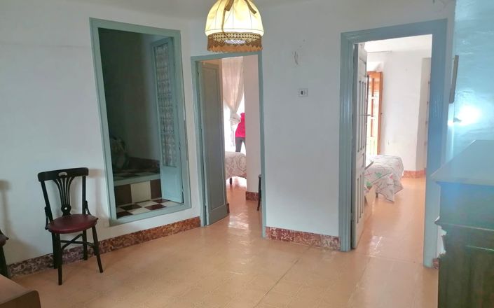 Image No.19-4 Bed House for sale