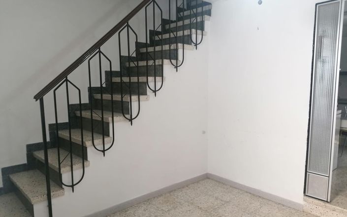 Image No.3-4 Bed House for sale