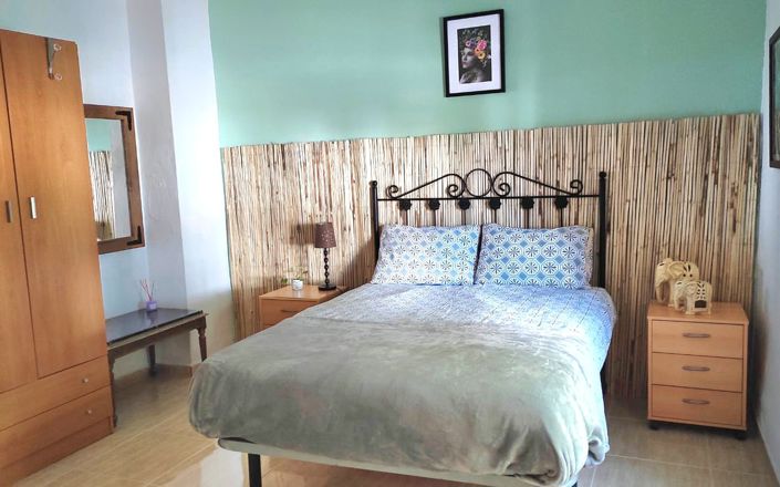 Image No.7-4 Bed House for sale