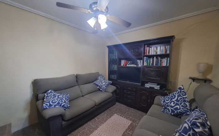 Image No.22-3 Bed House for sale