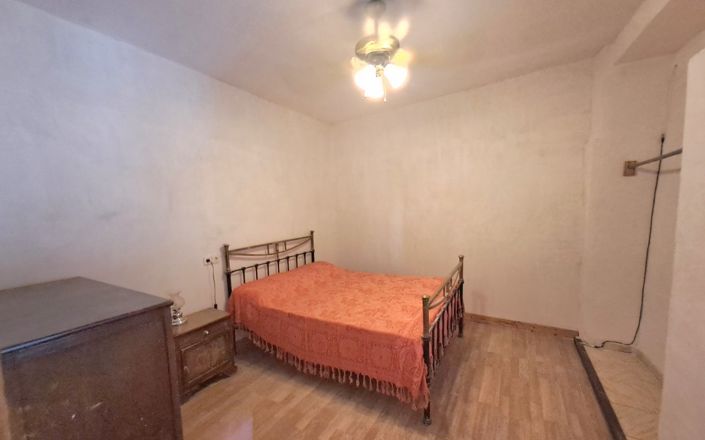 Image No.25-3 Bed House for sale