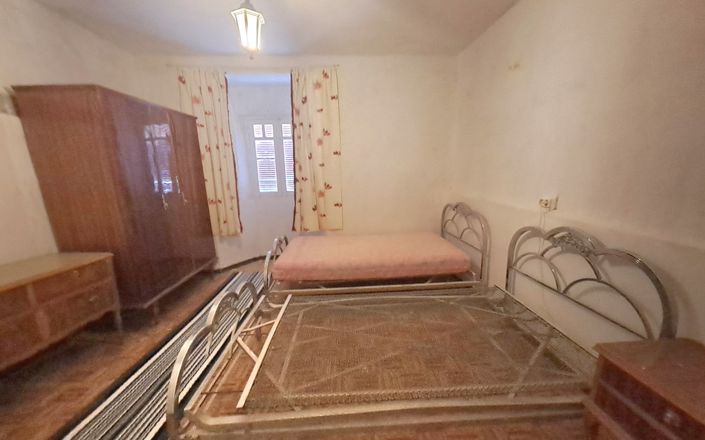 Image No.28-3 Bed House for sale