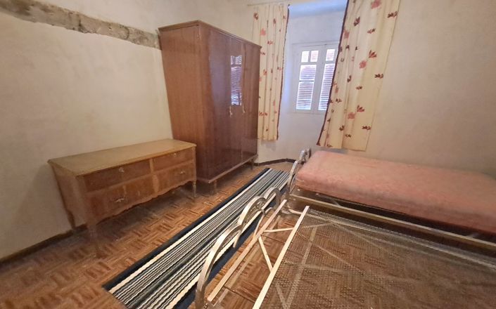 Image No.29-3 Bed House for sale