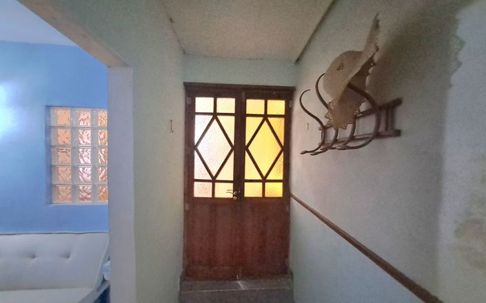 Image No.6-3 Bed House for sale