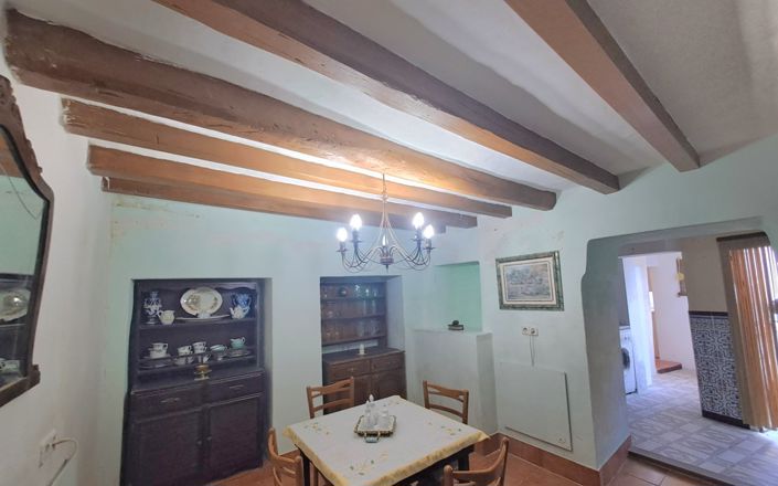 Image No.8-3 Bed House for sale