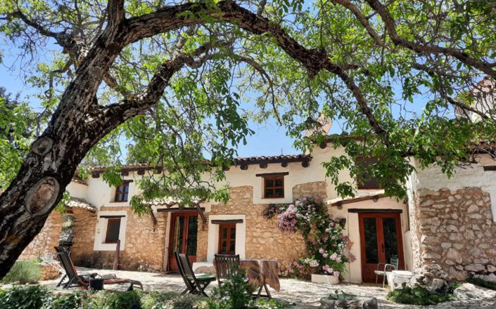 Image No.9-6 Bed House for sale