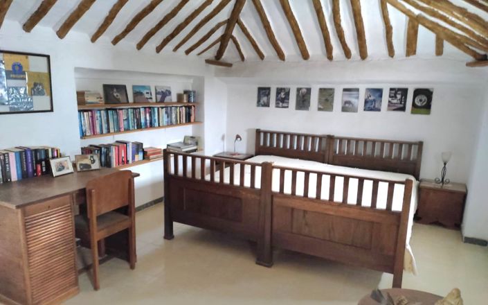 Image No.10-3 Bed House for sale