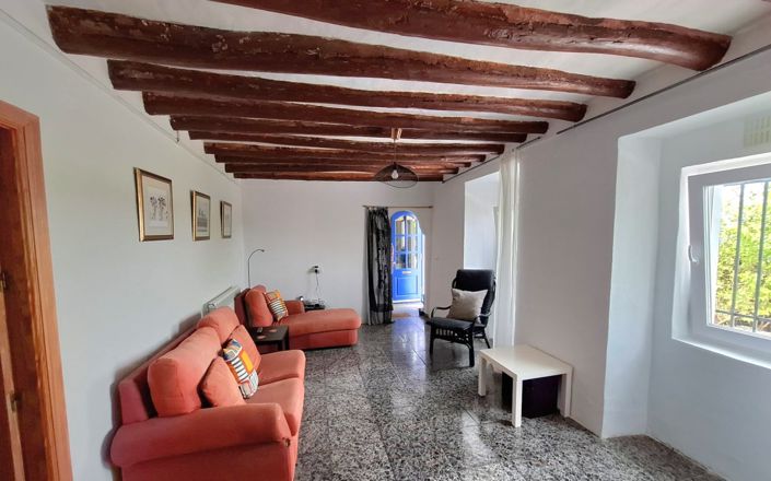 Image No.15-4 Bed House for sale