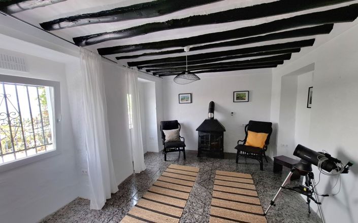 Image No.18-4 Bed House for sale