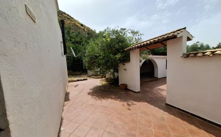 Image No.39-4 Bed House for sale