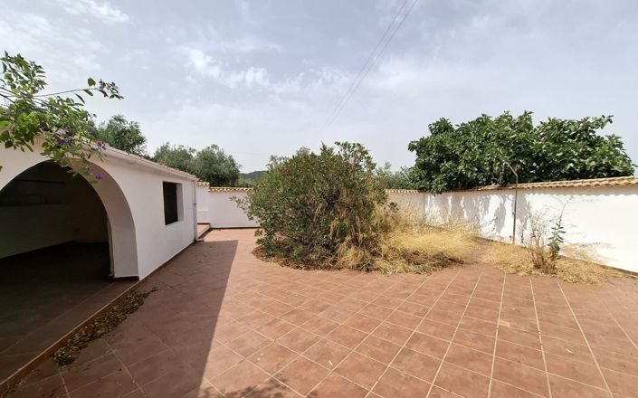 Image No.40-4 Bed House for sale