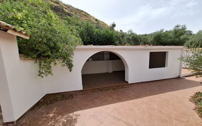 Image No.44-4 Bed House for sale