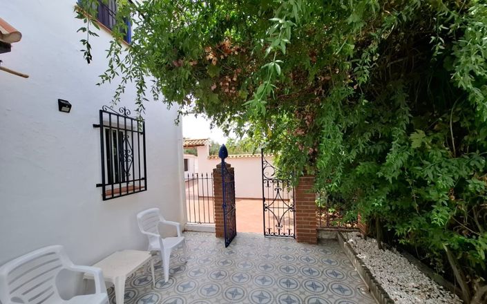 Image No.5-4 Bed House for sale