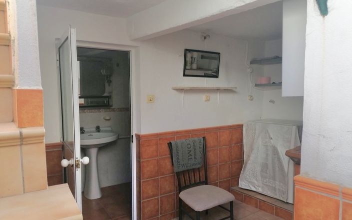 Image No.15-3 Bed House for sale