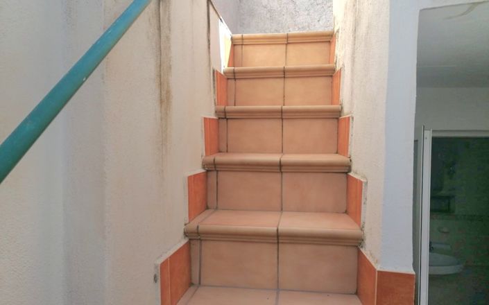 Image No.18-3 Bed House for sale