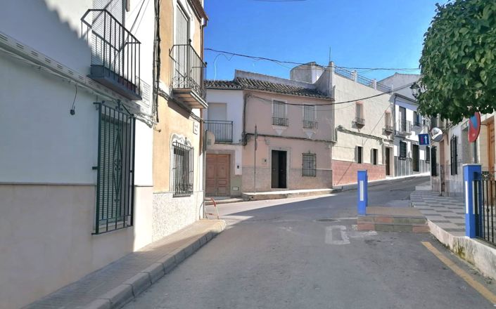 Image No.27-3 Bed House for sale