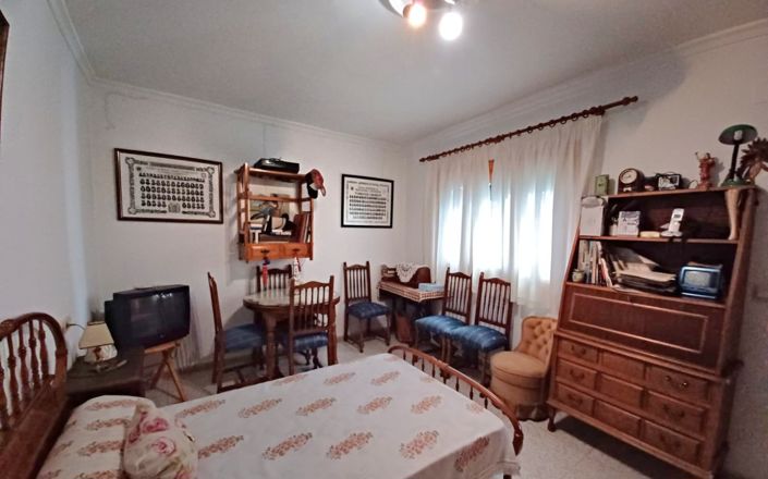 Image No.21-4 Bed House for sale