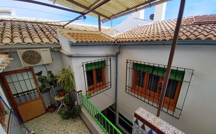 Image No.37-4 Bed House for sale