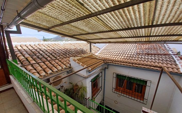 Image No.45-4 Bed House for sale