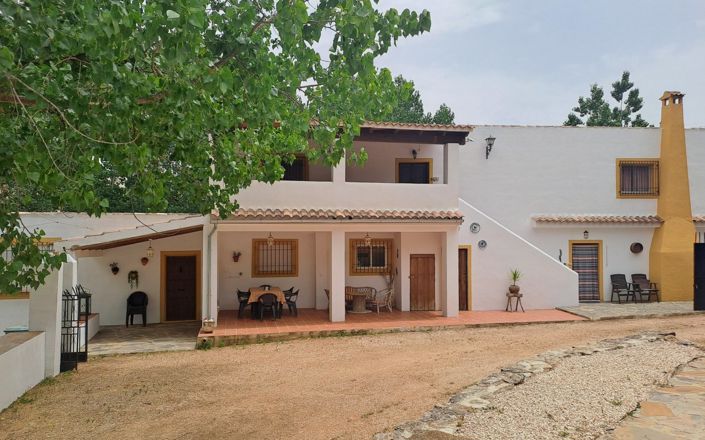 Image No.3-5 Bed House for sale