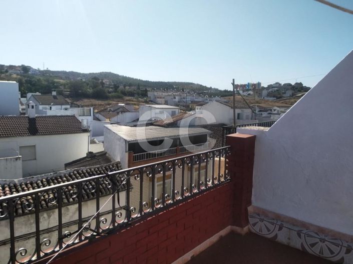 Image No.17-4 Bed House for sale