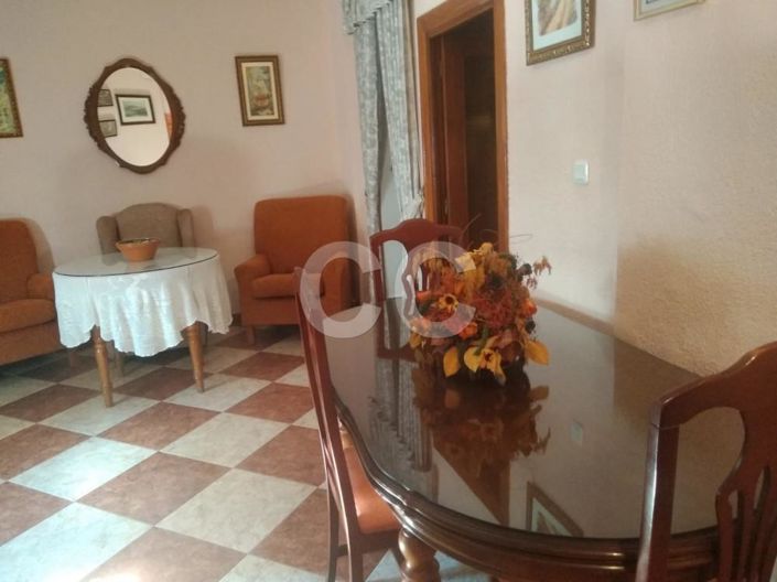 Image No.5-4 Bed House for sale