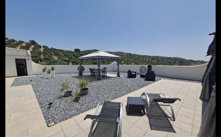 Image No.15-4 Bed House for sale