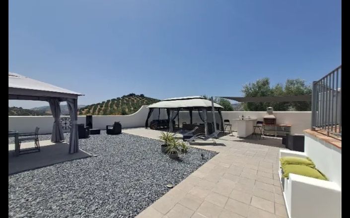 Image No.16-4 Bed House for sale