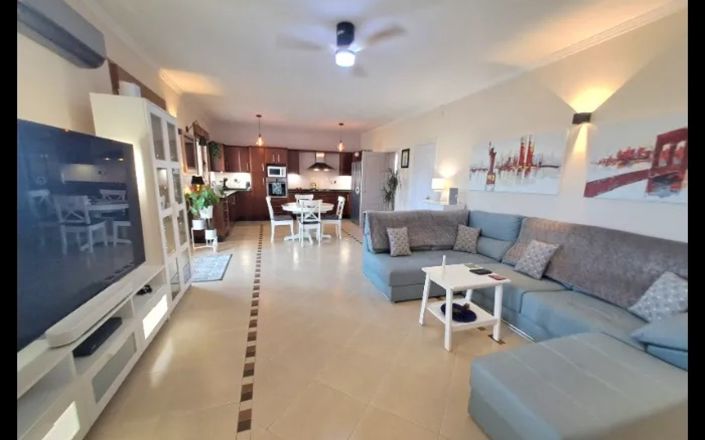 Image No.37-4 Bed House for sale