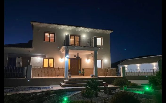 Image No.70-4 Bed House for sale