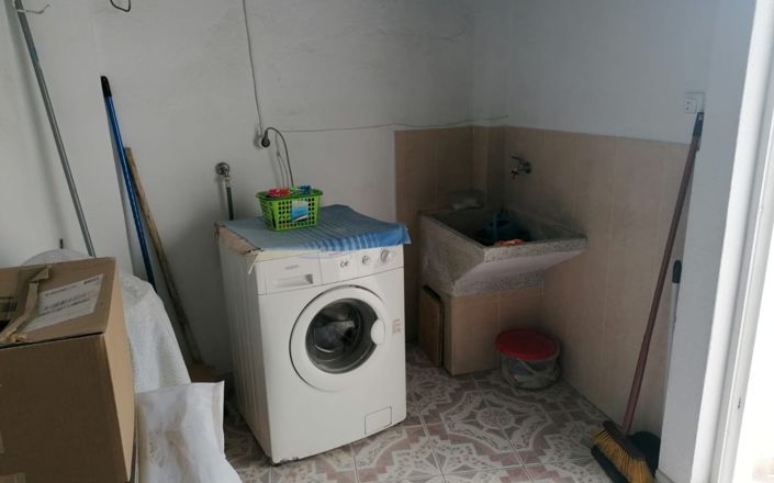 Image No.31-3 Bed House for sale