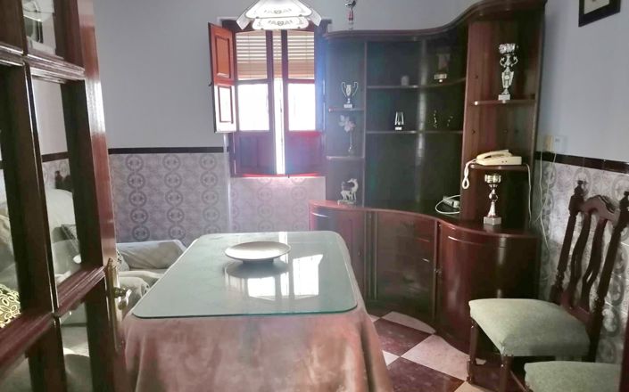 Image No.7-3 Bed House for sale