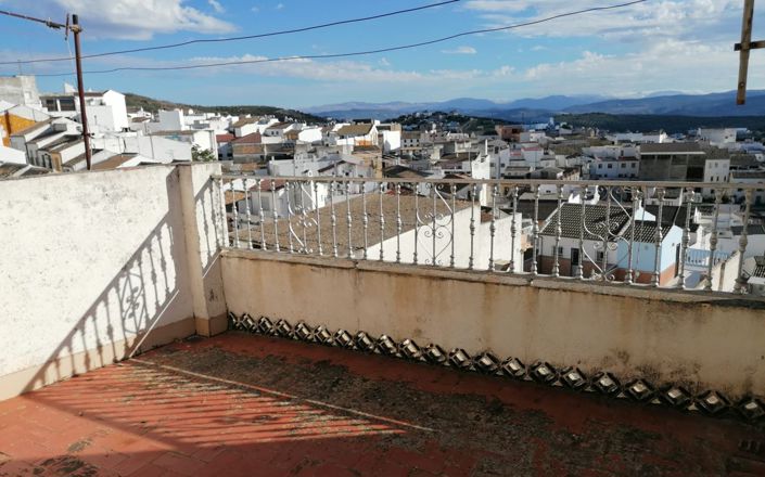 Image No.2-5 Bed House for sale