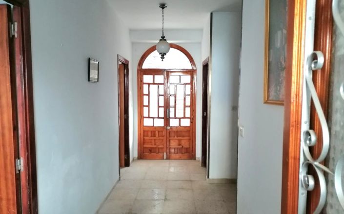 Image No.4-5 Bed House for sale