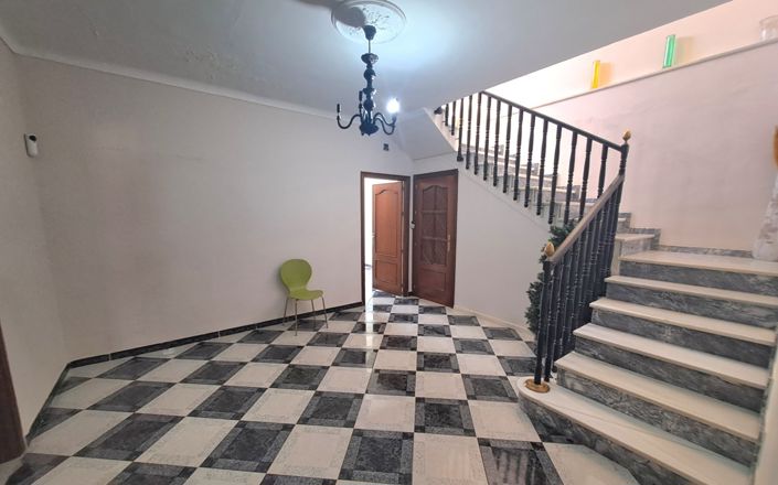 Image No.4-5 Bed House for sale