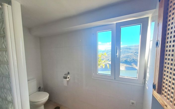 Image No.13-3 Bed House for sale