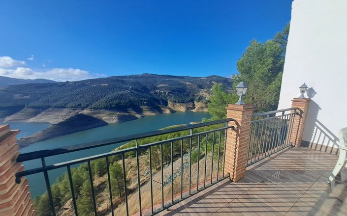 Image No.34-3 Bed House for sale