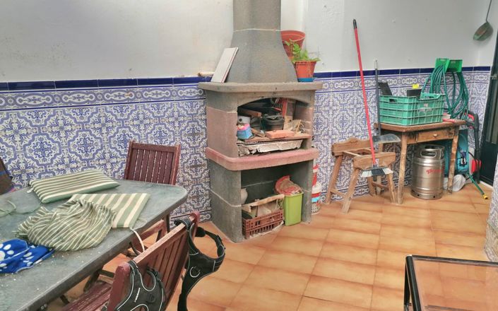 Image No.15-5 Bed House for sale