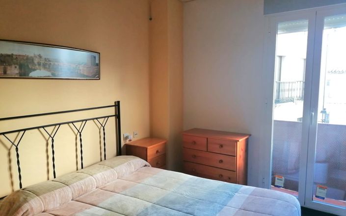 Image No.18-5 Bed House for sale