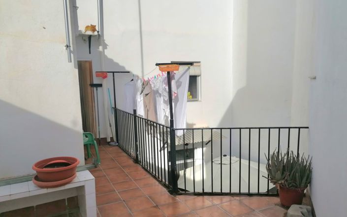 Image No.20-5 Bed House for sale