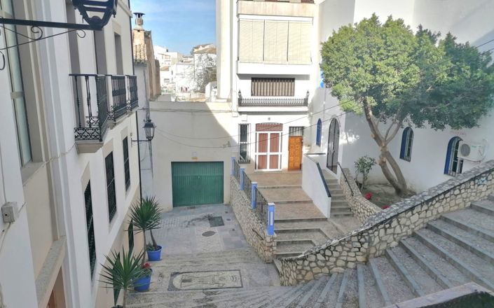 Image No.33-5 Bed House for sale