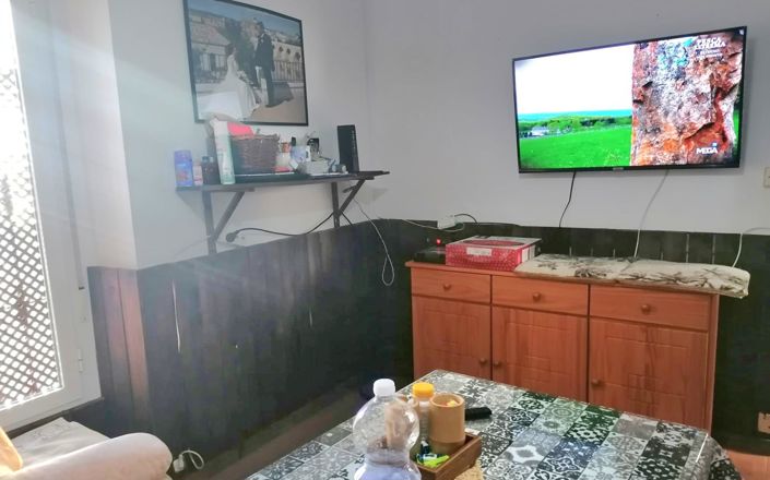 Image No.8-5 Bed House for sale