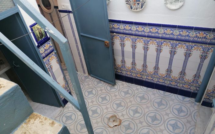 Image No.10-2 Bed House for sale