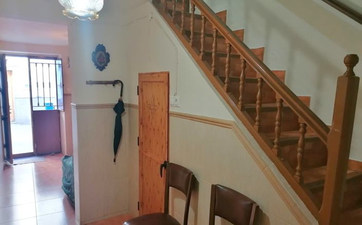 Image No.18-2 Bed House for sale