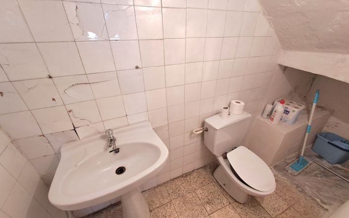 Image No.9-3 Bed House for sale